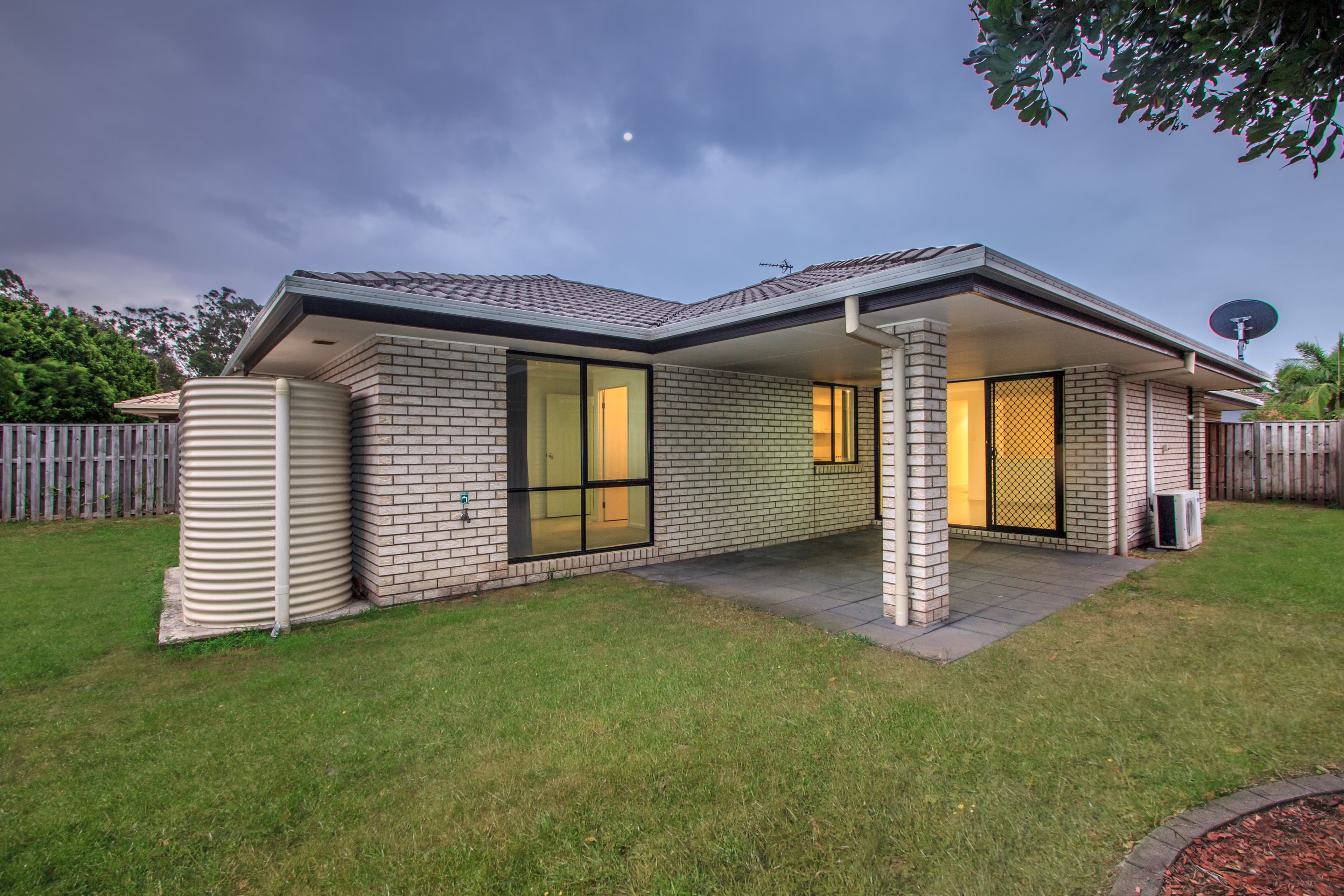 17 Cessna Street, Upper Coomera QLD 4209, Upper Coomera - Thumbnail 4