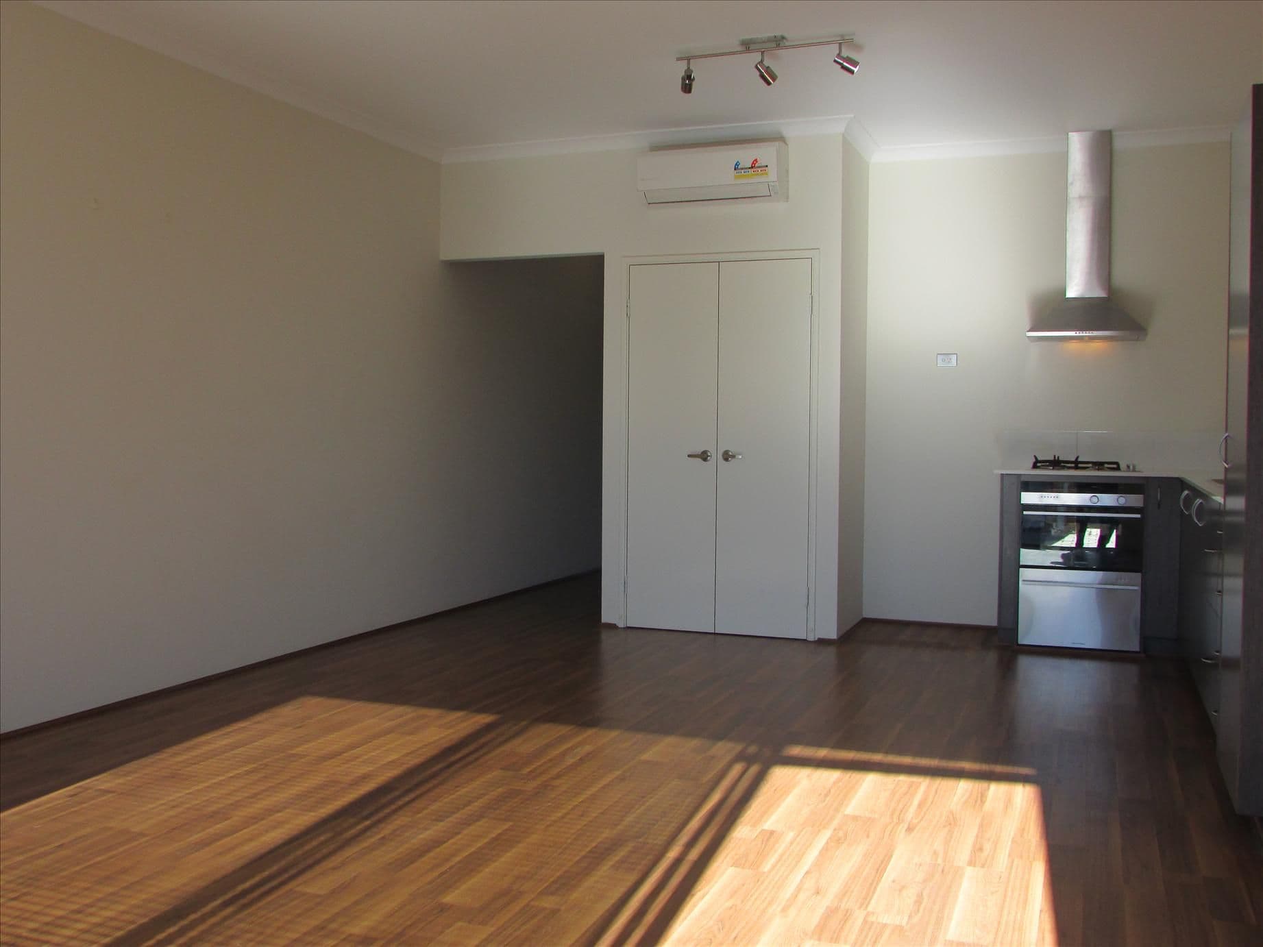 5 Stanbury Crescent, Ellenbrook WA 6069, Ellenbrook - Thumbnail 5