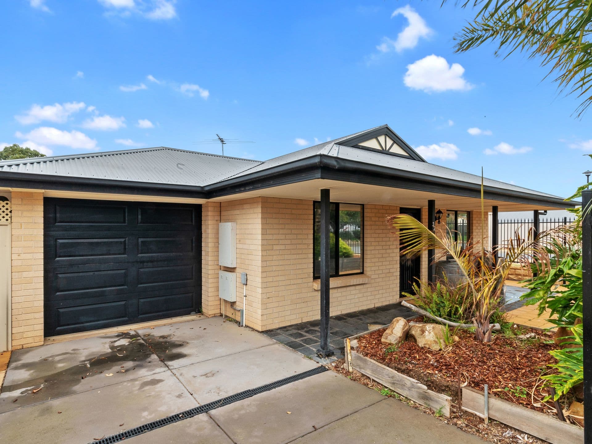 32 Quinn Street, Christie Downs SA 5164, Christie Downs - Thumbnail 2