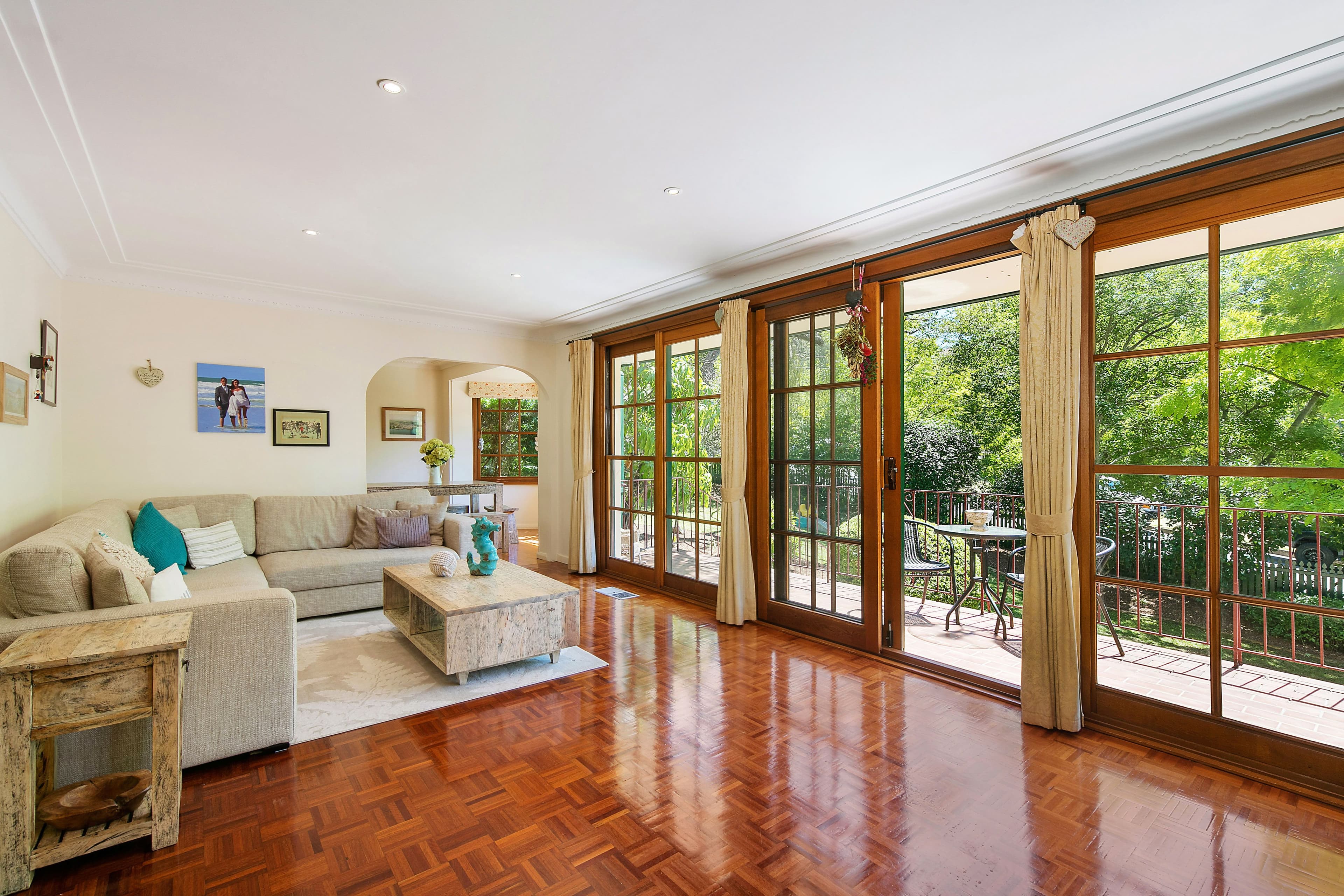 1 Derwent Avenue, Wahroonga NSW 2076, Wahroonga - Thumbnail 2