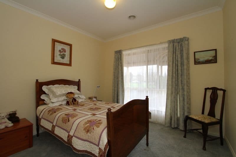 8 Meadow Court, STRATHFIELDSAYE VIC 3551, Strathfieldsaye - Thumbnail 7
