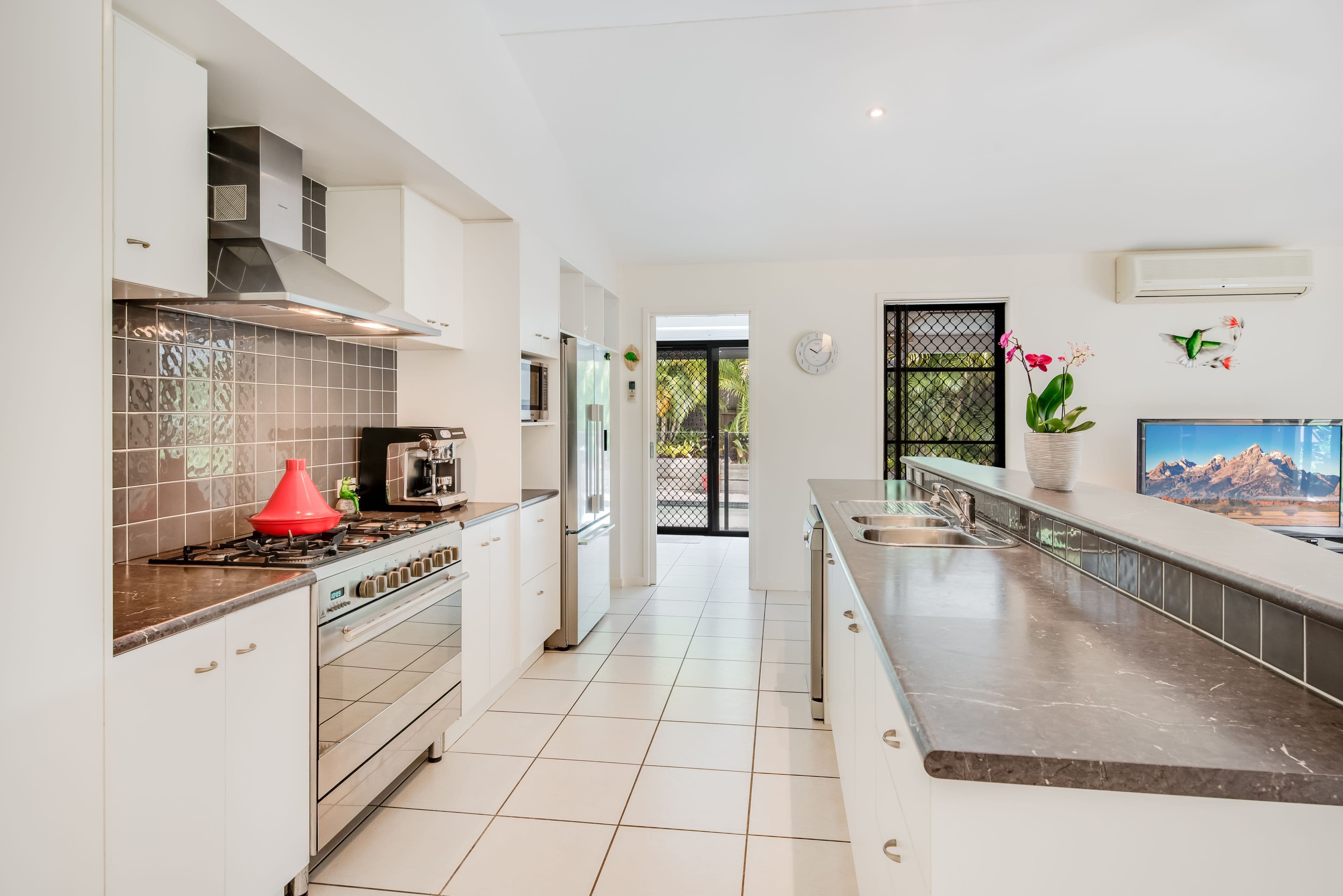8 Evergreen Avenue, Palmwoods QLD 4555, Palmwoods - Thumbnail 5