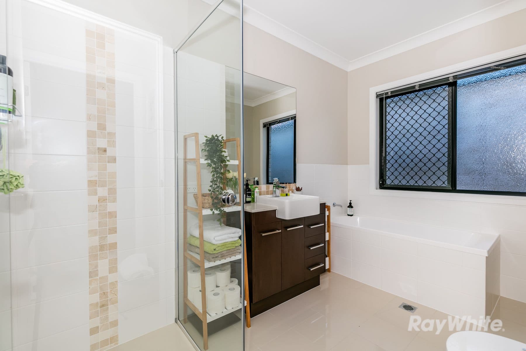 18 Coralina Crescent, Logan Reserve QLD 4133, Logan Reserve - Thumbnail 3