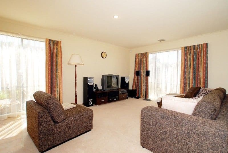34 Kellbourne Drive, ROWVILLE VIC 3178, Rowville - Thumbnail 4