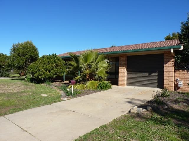 2 Naretha Street, GLENFIELD PARK NSW 2650, Glenfield Park - Thumbnail 2