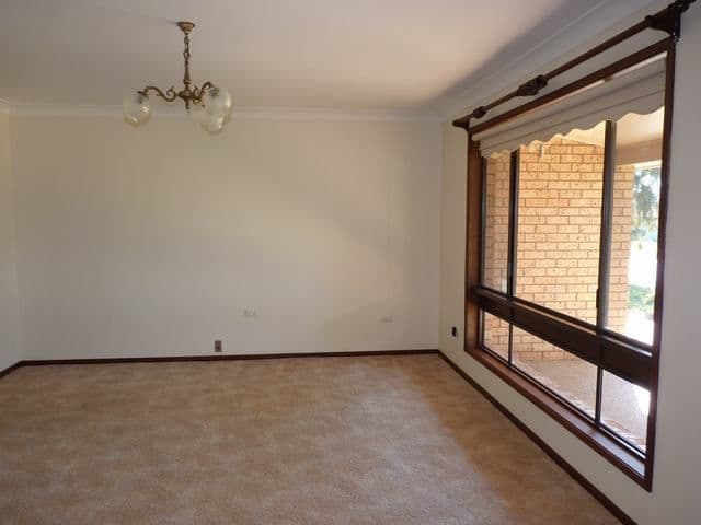 2 Naretha Street, GLENFIELD PARK NSW 2650, Glenfield Park - Thumbnail 3