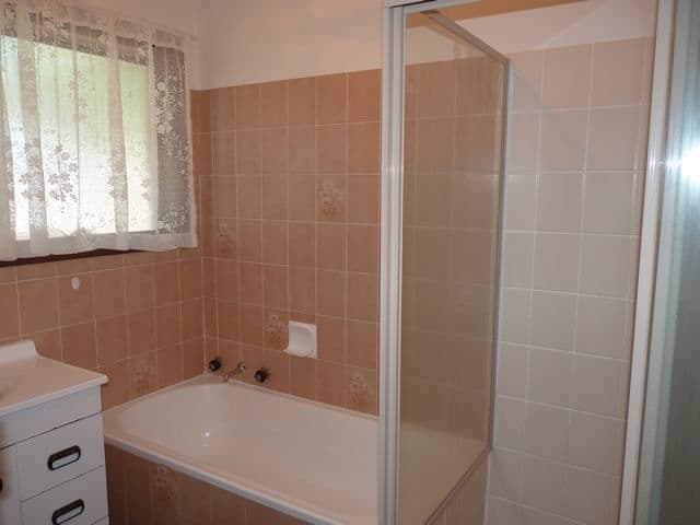 2 Naretha Street, GLENFIELD PARK NSW 2650, Glenfield Park - Thumbnail 6