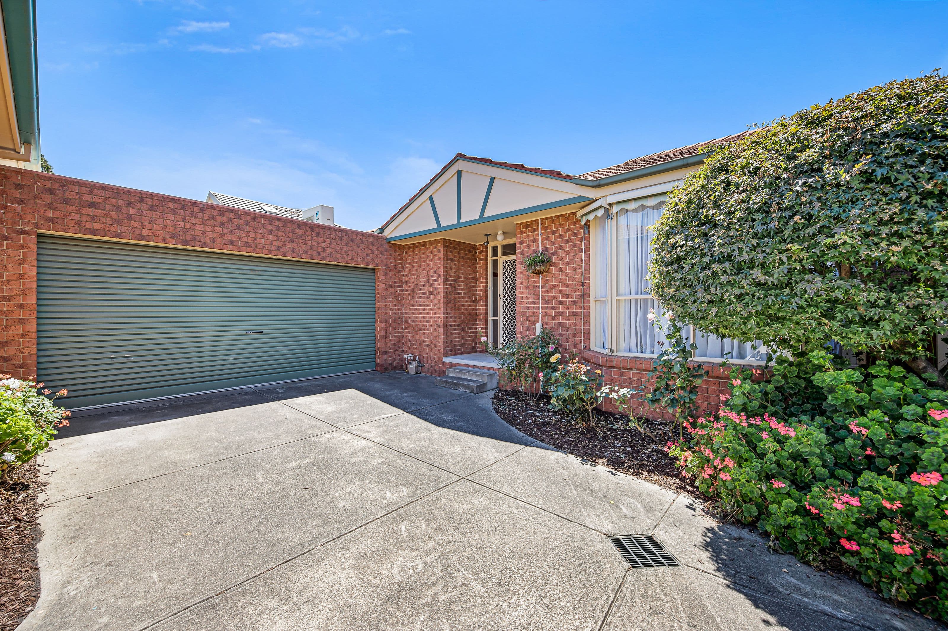 4 Hilton Street, Mount Waverley VIC 3149, Mount Waverley - Image 1