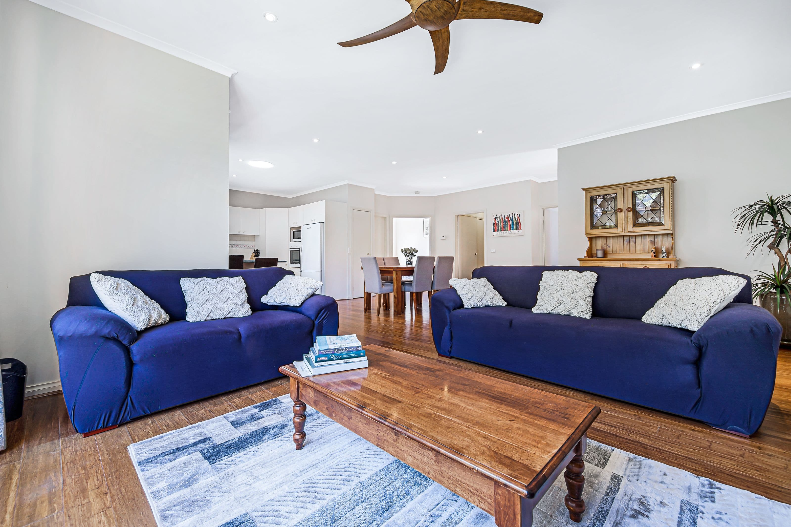 4 Hilton Street, Mount Waverley VIC 3149, Mount Waverley - Thumbnail 2