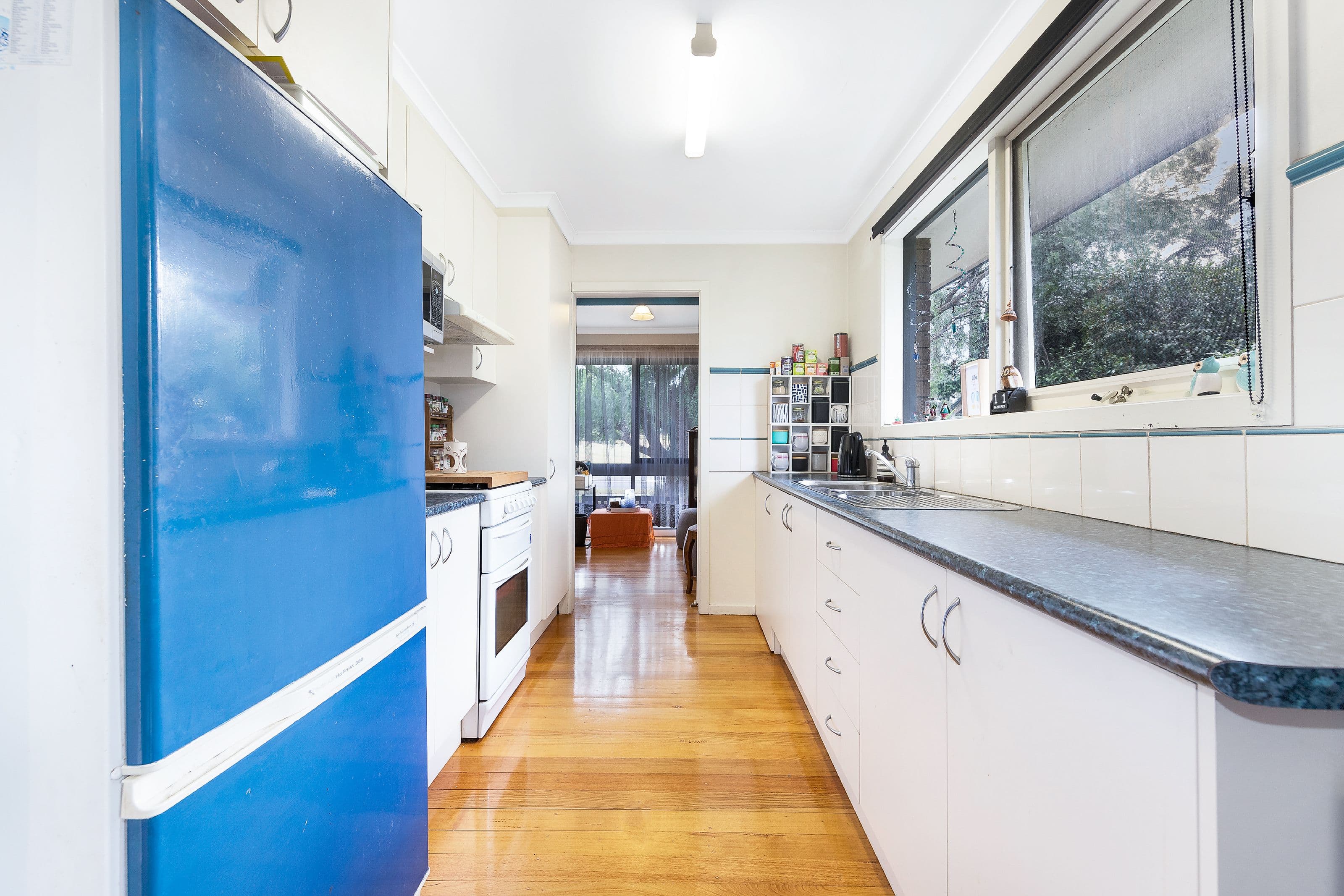 32 Capital Avenue, Glen Waverley VIC 3150, Glen Waverley - Thumbnail 3