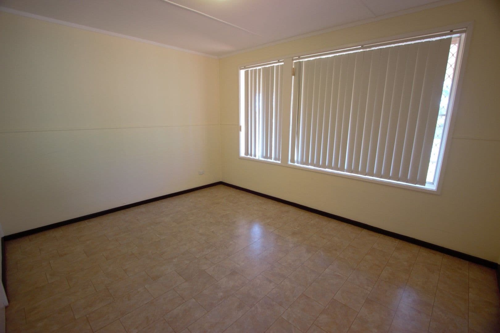 10 Berkeley Crescent, Dampier WA 6713, Dampier - Thumbnail 4