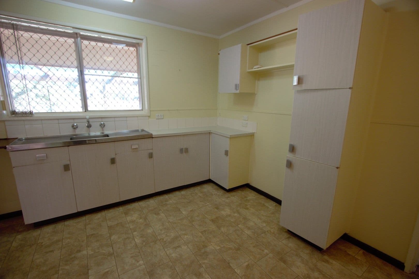 10 Berkeley Crescent, Dampier WA 6713, Dampier - Thumbnail 7