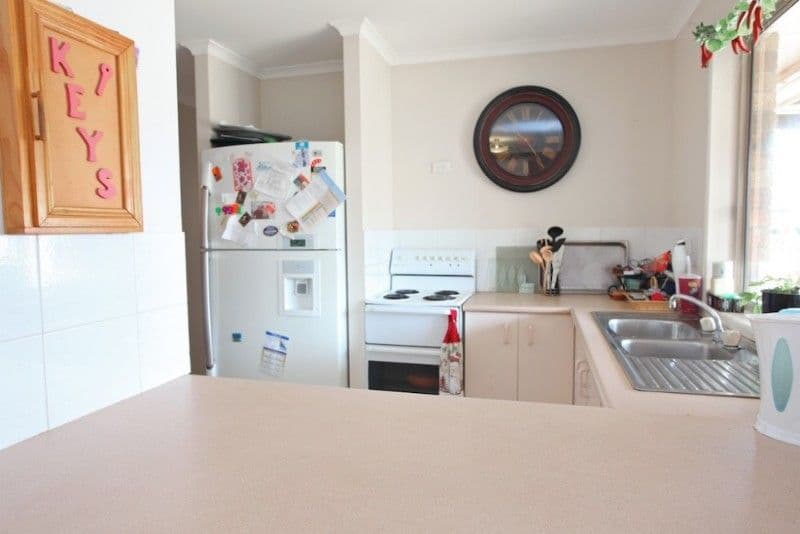 15 Kate Avenue, DECEPTION BAY QLD 4508, Deception Bay - Thumbnail 3