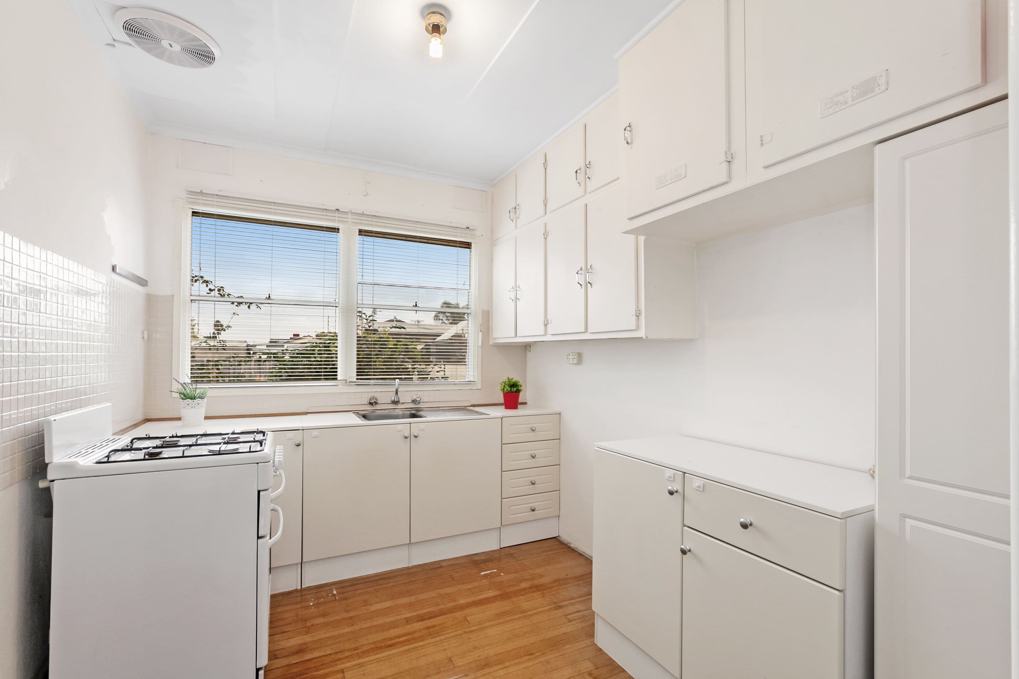 2 Warrool Court, Greensborough, Greensborough - Thumbnail 4