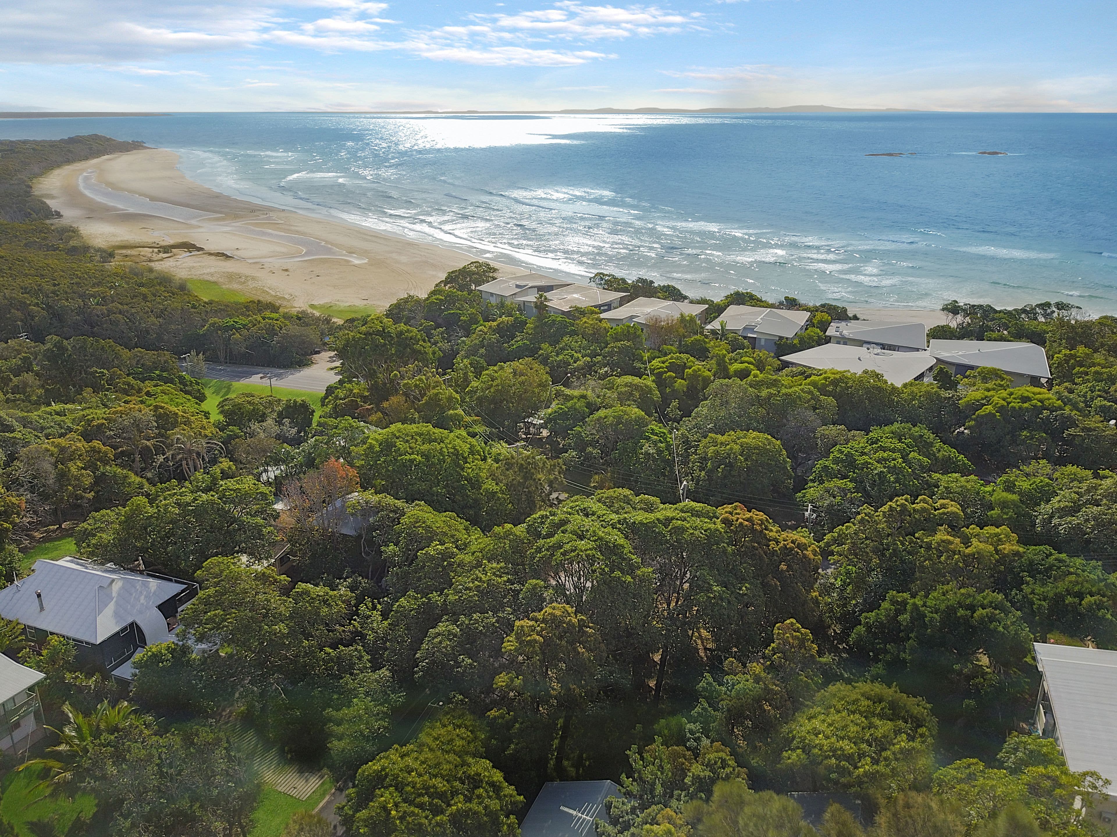7 Billa Street, Point Lookout QLD 4183, Point Lookout - Thumbnail 3