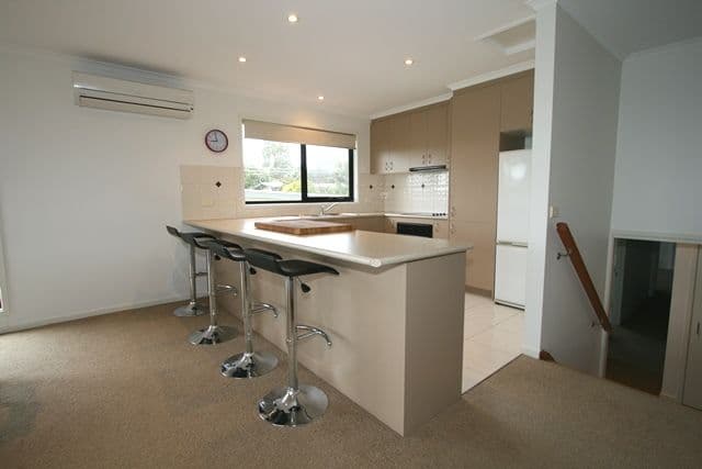 3 Rita Avenue, Cowes VIC 3922, Cowes - Thumbnail 2