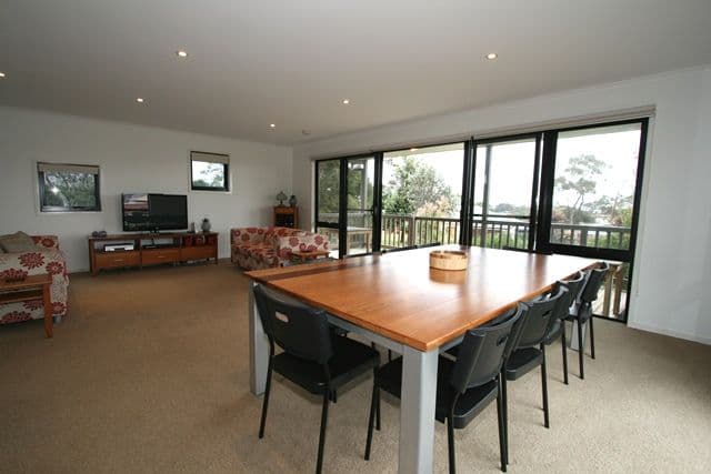 3 Rita Avenue, Cowes VIC 3922, Cowes - Thumbnail 4