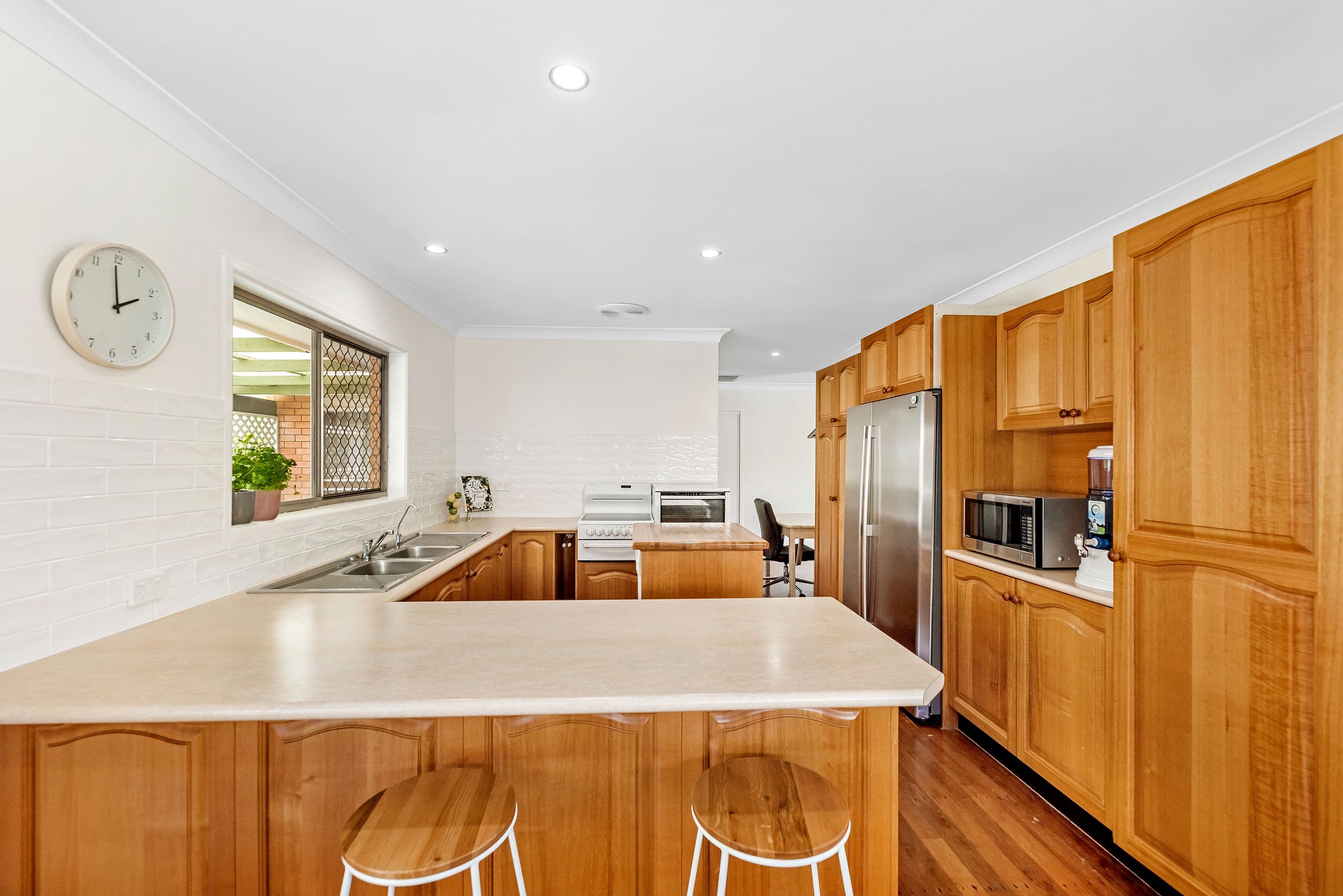 37 Cooleroo Crescent, Southport QLD 4215, Southport - Thumbnail 7
