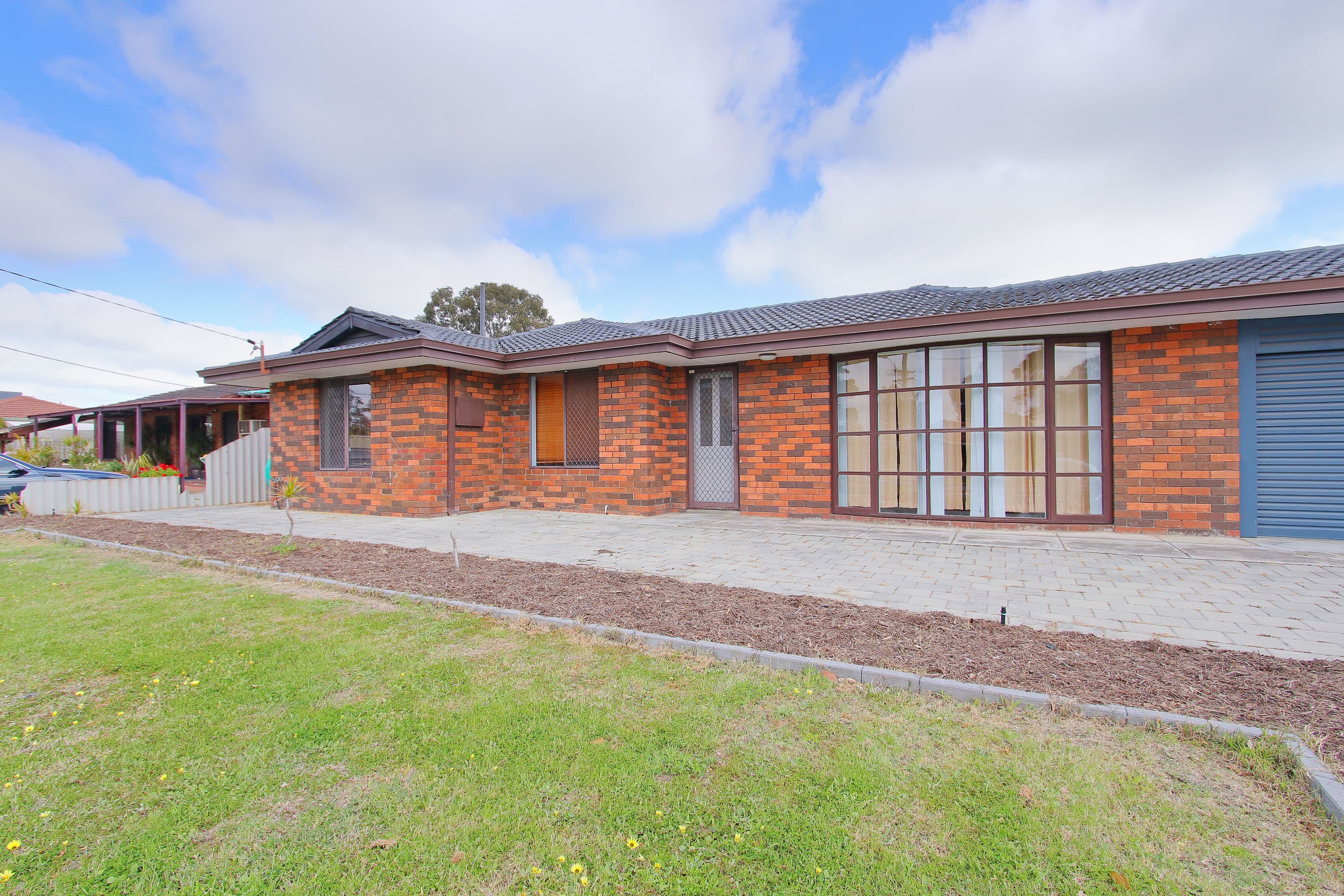 28 Meadowbrook Drive, Parkwood WA 6147, Parkwood - Thumbnail 2