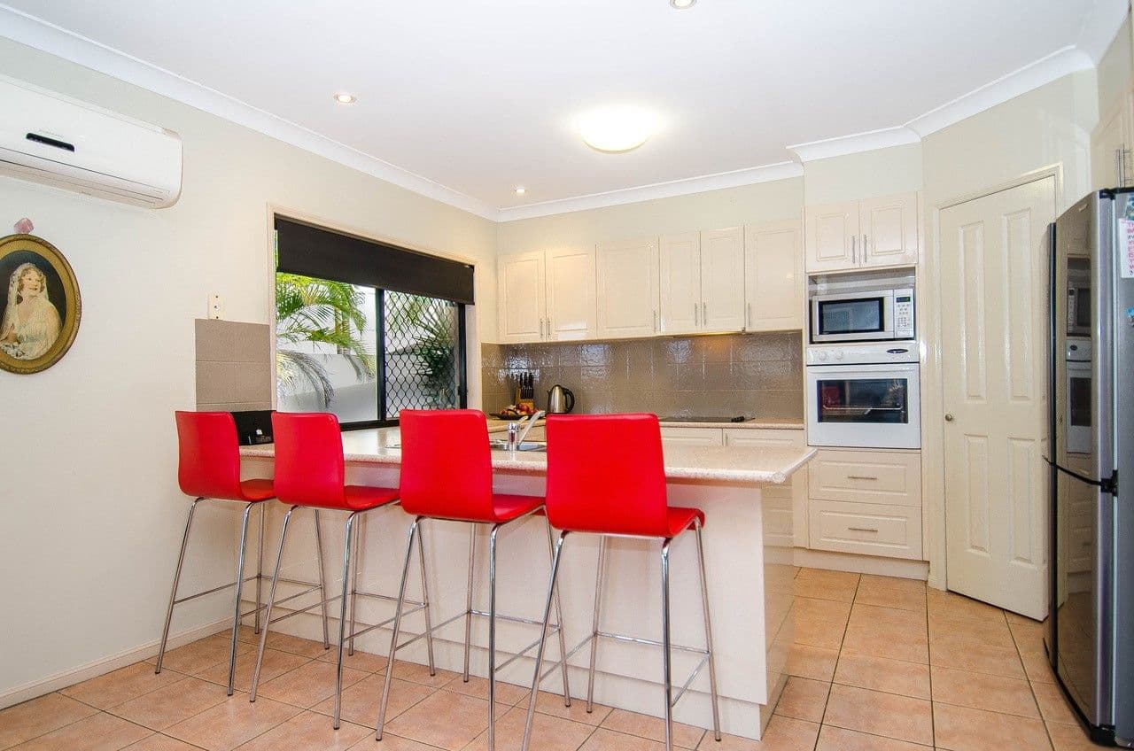 1 Shoreham Chase, Arundel QLD 4214, Arundel - Thumbnail 4