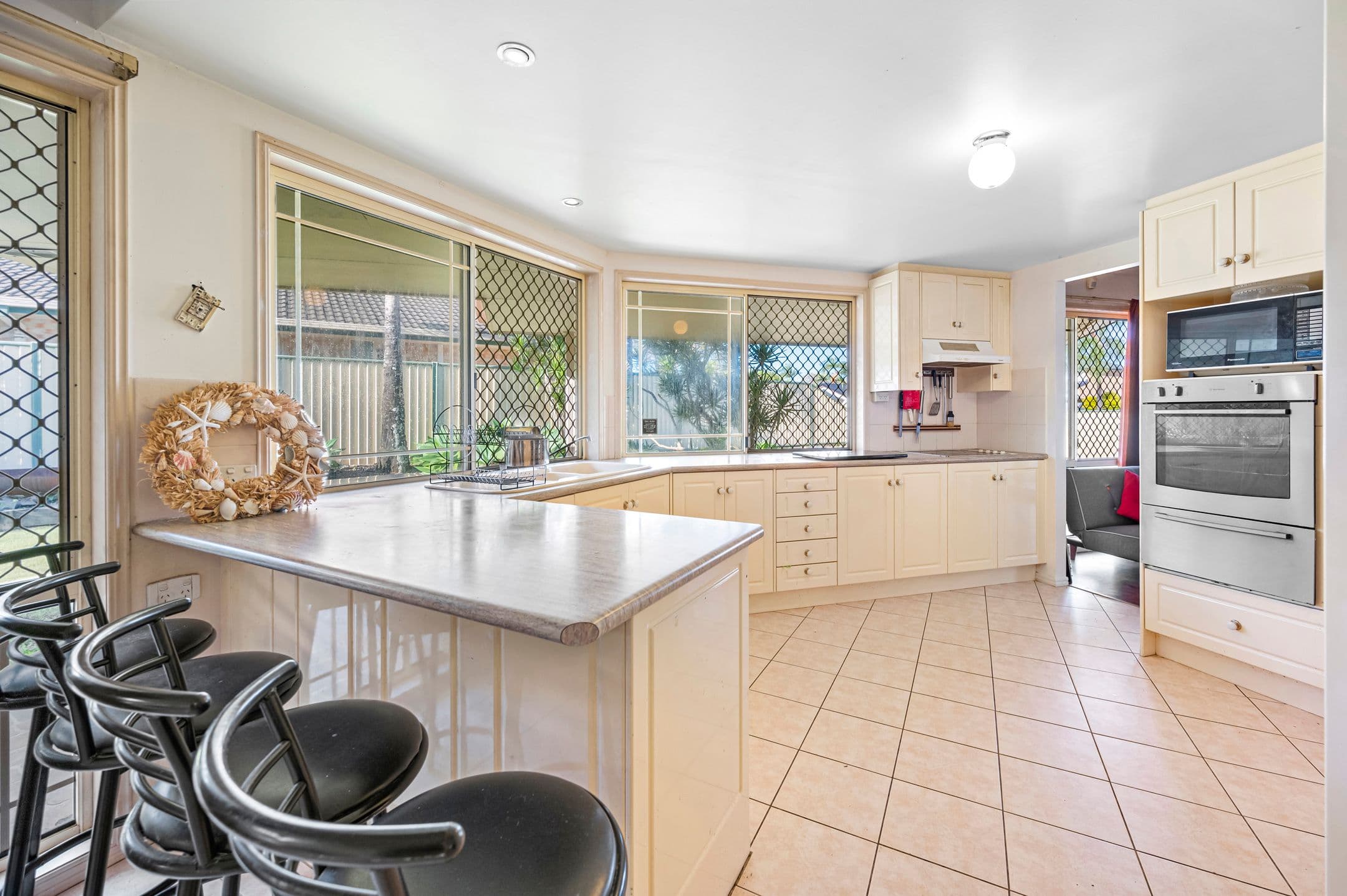 9 Greenwood Court, Helensvale QLD 4212, Helensvale - Thumbnail 8