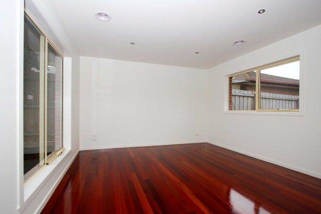 15A Fyfe Street, RESERVOIR VIC 3073, Reservoir - Thumbnail 3