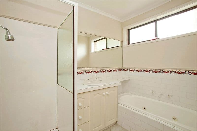 15 Edgerton Road, LOVELY BANKS VIC 3221, Lovely Banks - Thumbnail 8