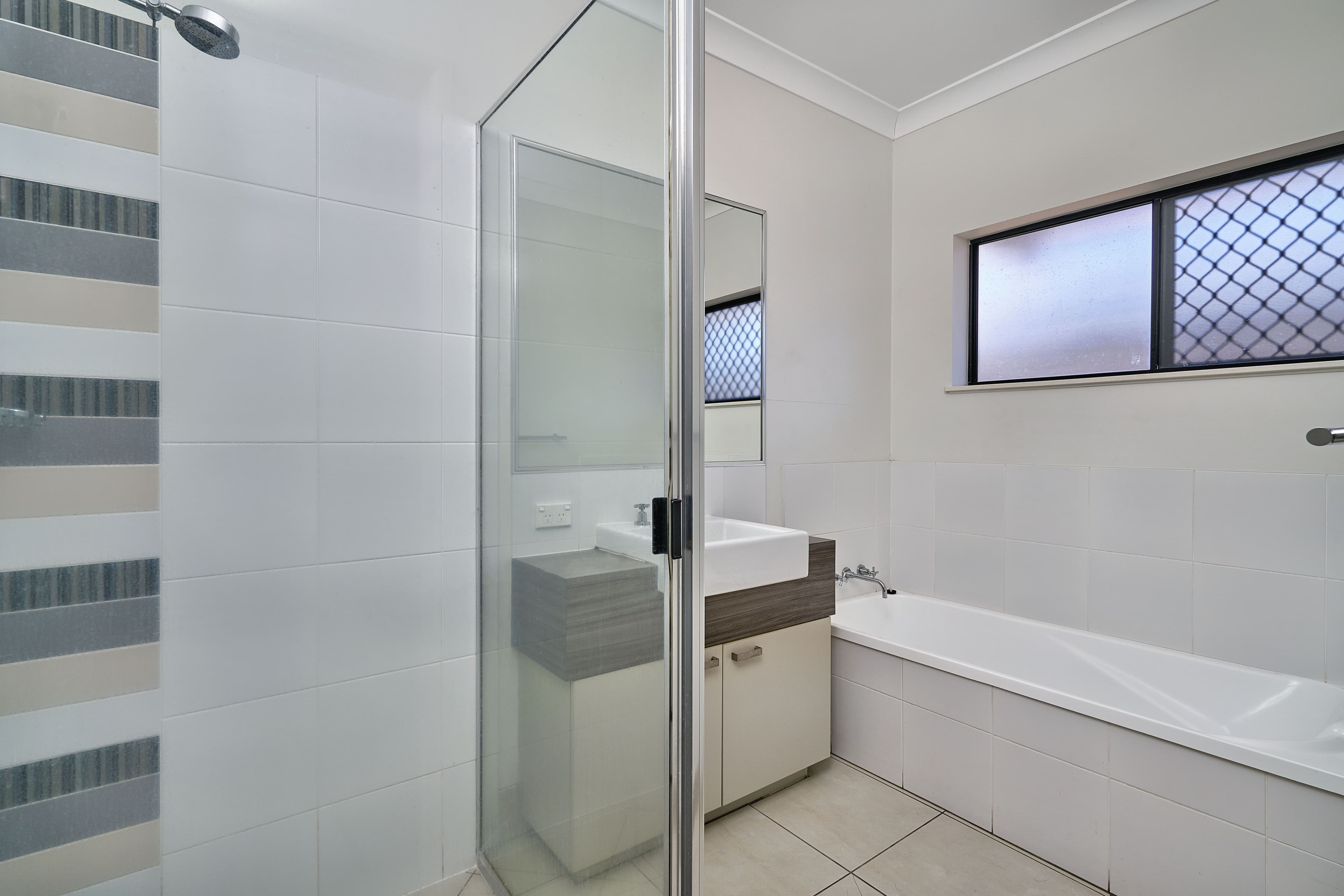 12 Timberlea Drive East, Bentley Park QLD 4869, Bentley Park - Thumbnail 7
