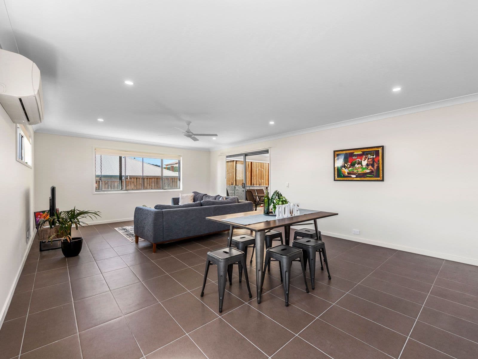 5 Palmerston Close, Upper Kedron QLD 4055, Upper Kedron - Thumbnail 4