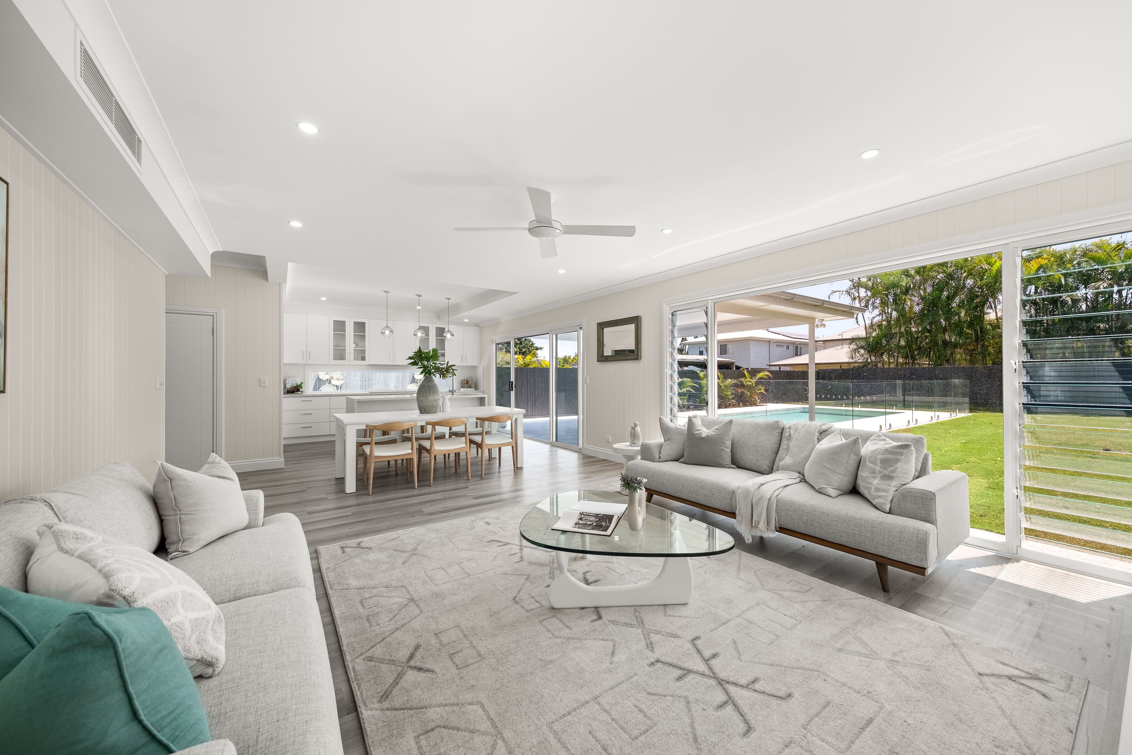 16 Strong Avenue, Graceville QLD 4075, Graceville - Thumbnail 3