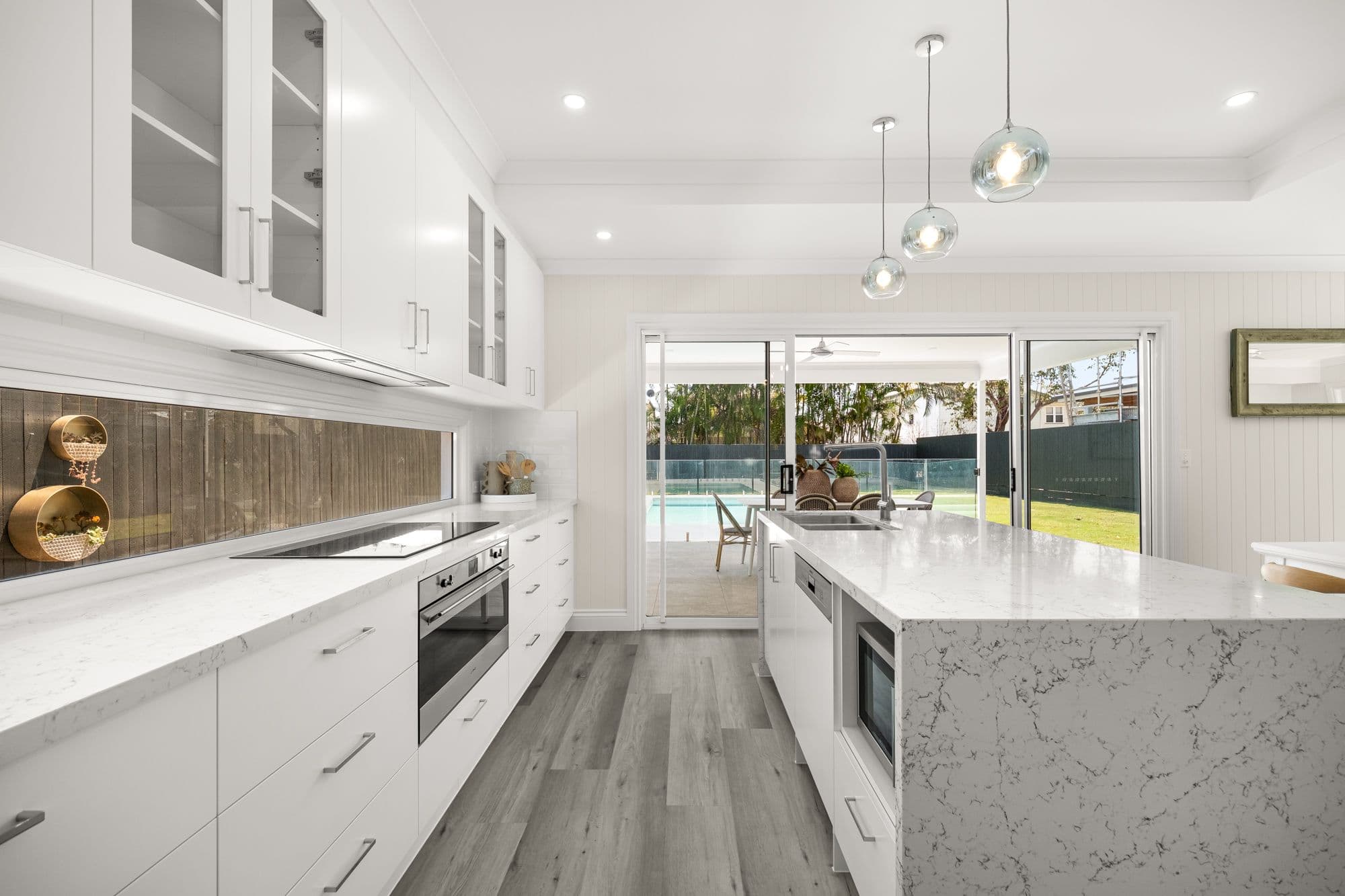 16 Strong Avenue, Graceville QLD 4075, Graceville - Thumbnail 4