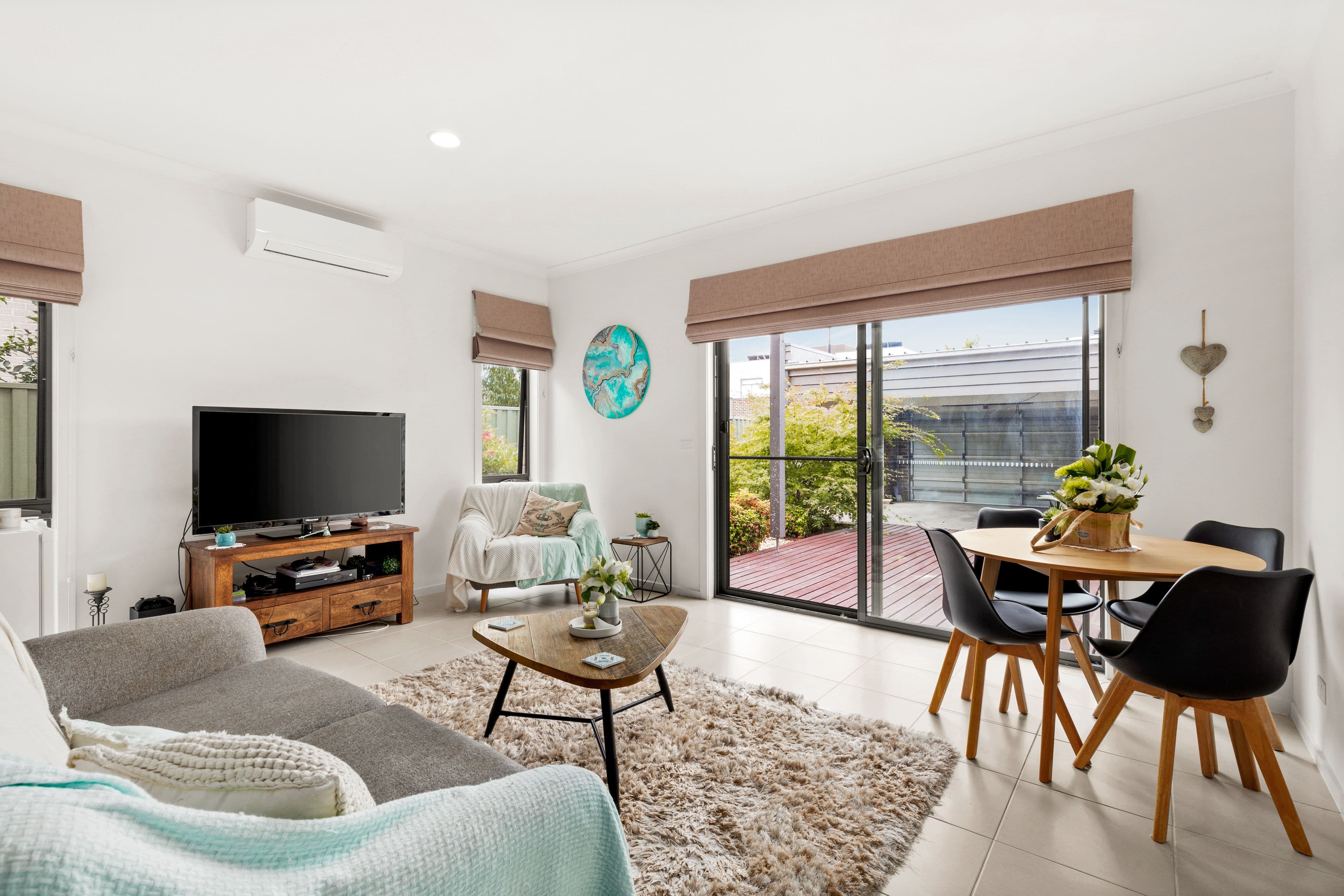 9 Bluestone Street, Pakenham VIC 3810, Pakenham - Thumbnail 2