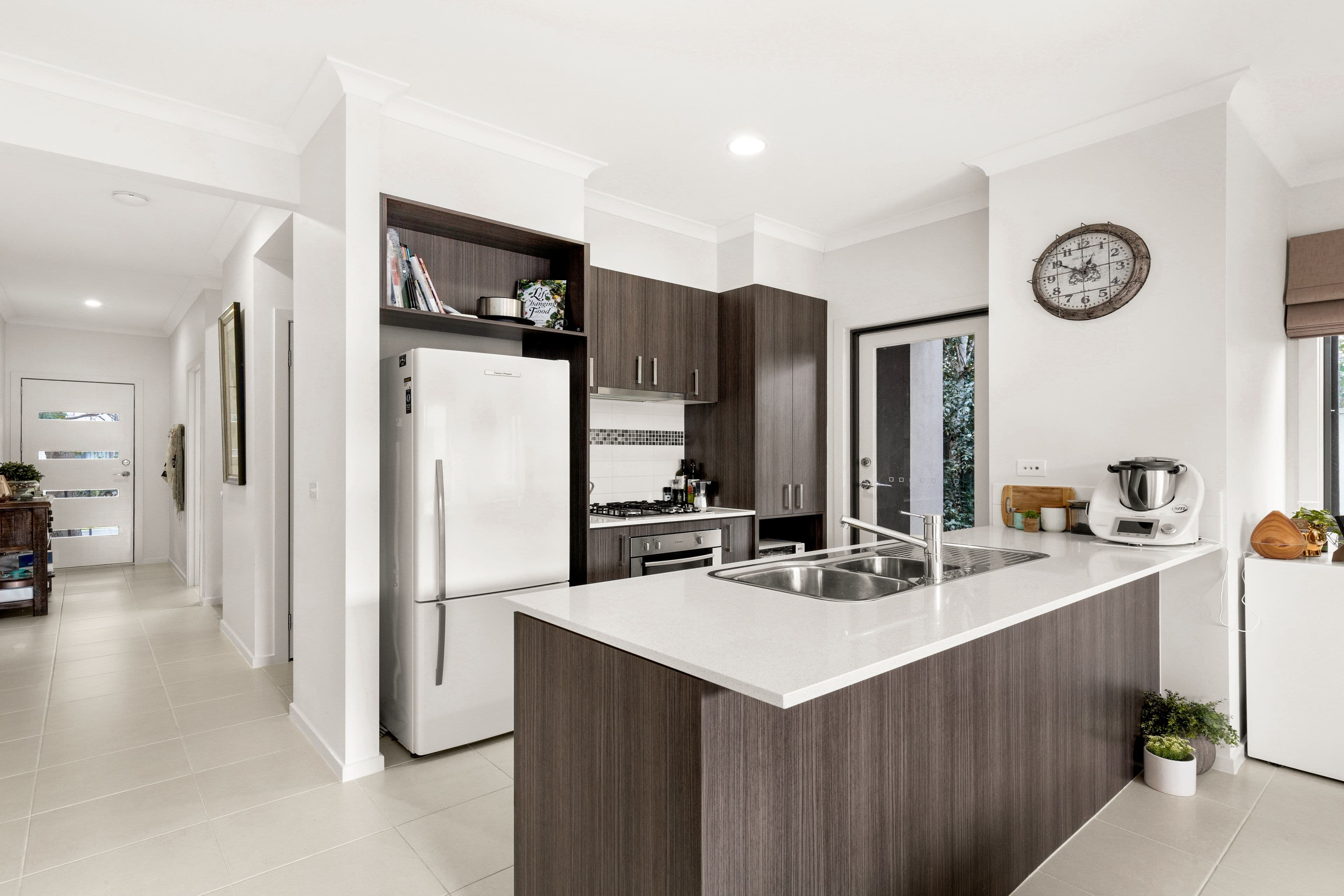 9 Bluestone Street, Pakenham VIC 3810, Pakenham - Thumbnail 3