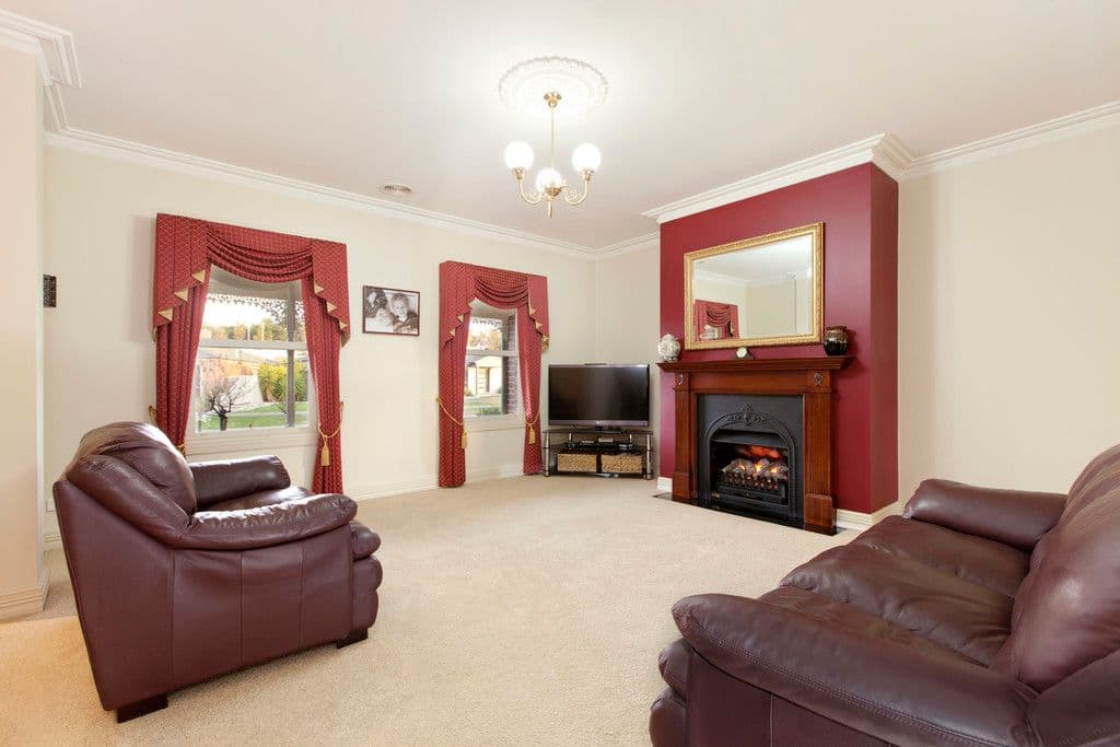 8 Falcon Drive, Invermay Park VIC 3350, Invermay Park - Thumbnail 3