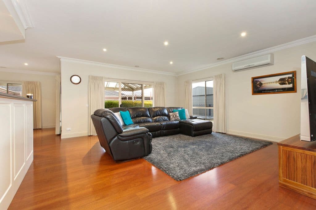8 Falcon Drive, Invermay Park VIC 3350, Invermay Park - Thumbnail 7