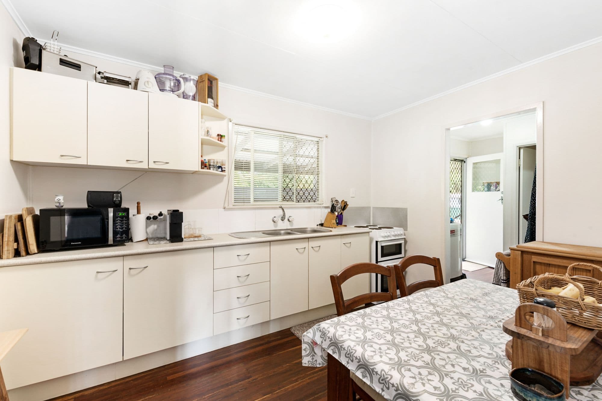 10 Gregory Avenue, Deception Bay QLD 4508, Deception Bay - Thumbnail 6