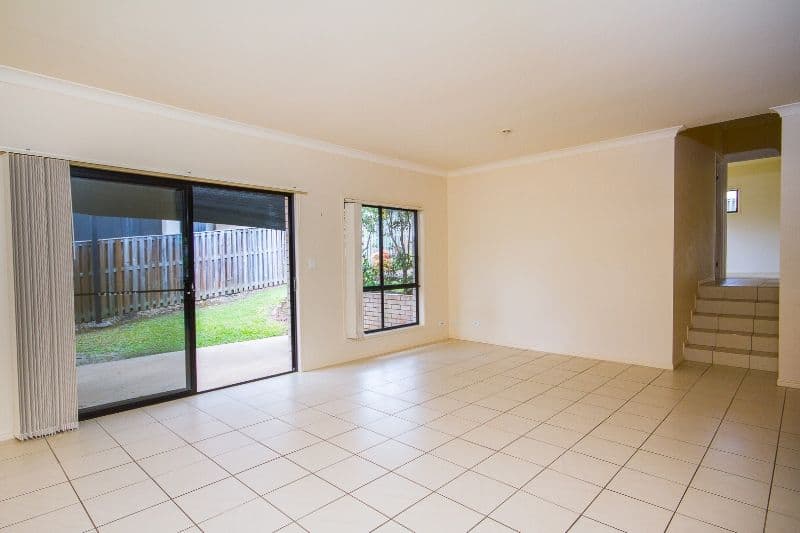 6 Carmarthen Circuit, Pacific Pines QLD 4211, Pacific Pines - Thumbnail 3