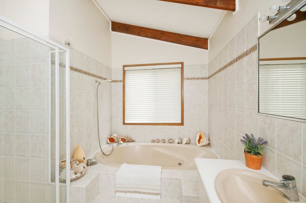 7 Lansell Avenue, CURRUMBIN QLD 4223, Currumbin - Thumbnail 6