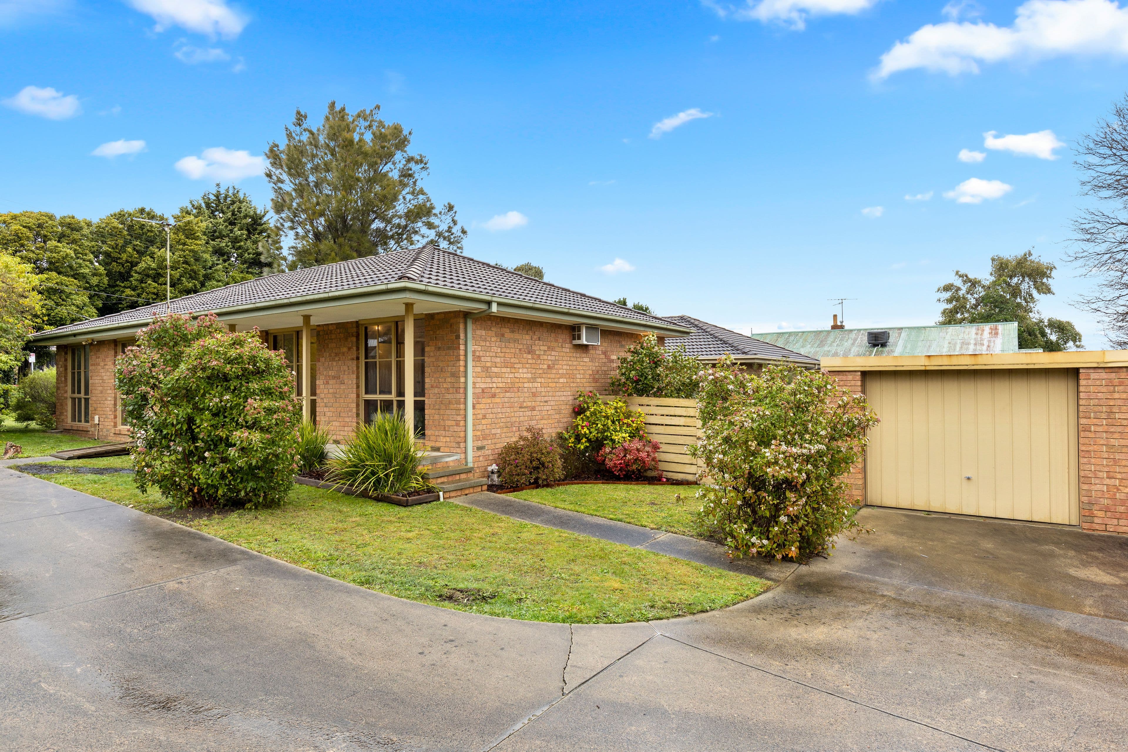 27 Hutton Avenue, Ferntree Gully VIC 3156, Ferntree Gully - Image 1