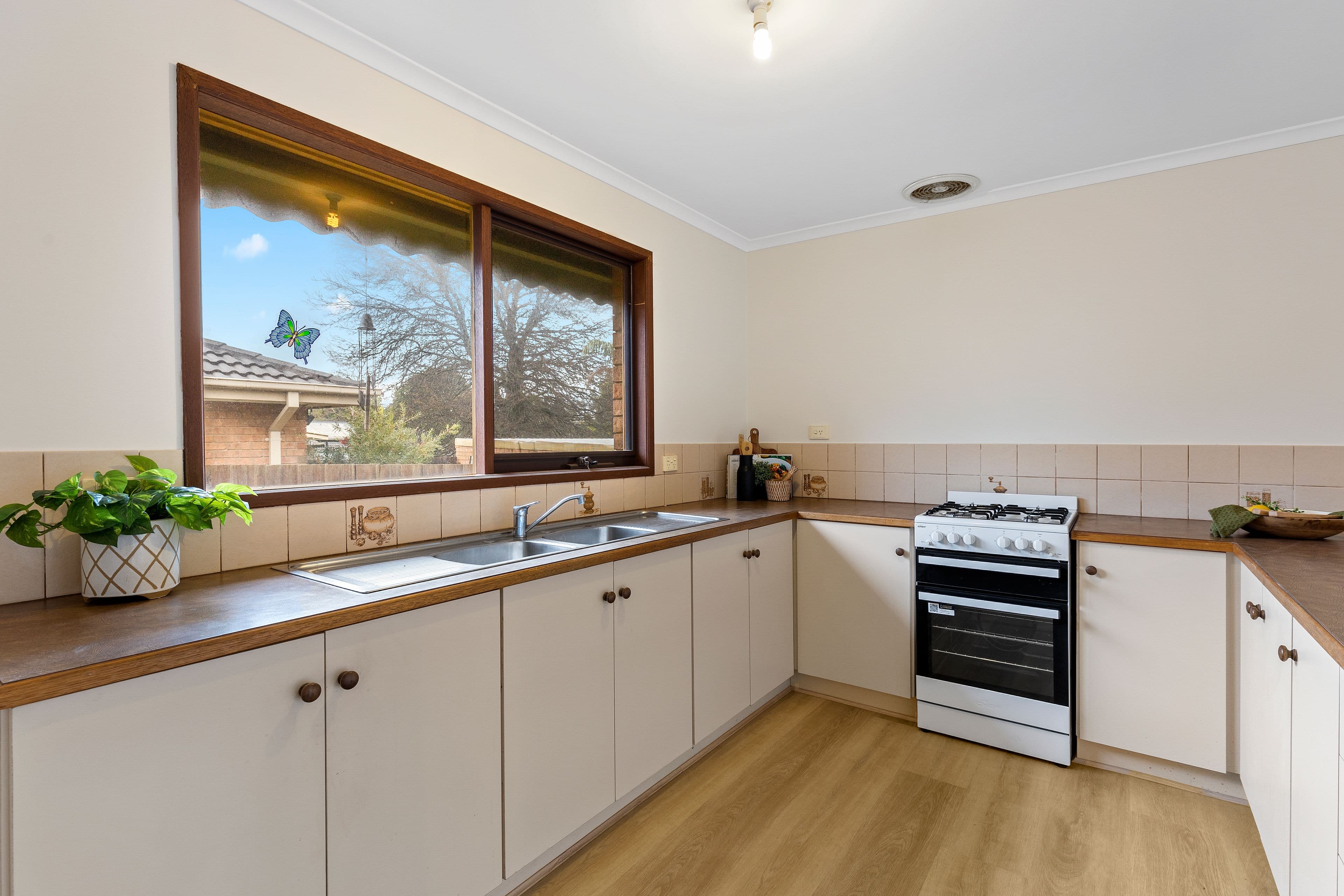 27 Hutton Avenue, Ferntree Gully VIC 3156, Ferntree Gully - Thumbnail 7