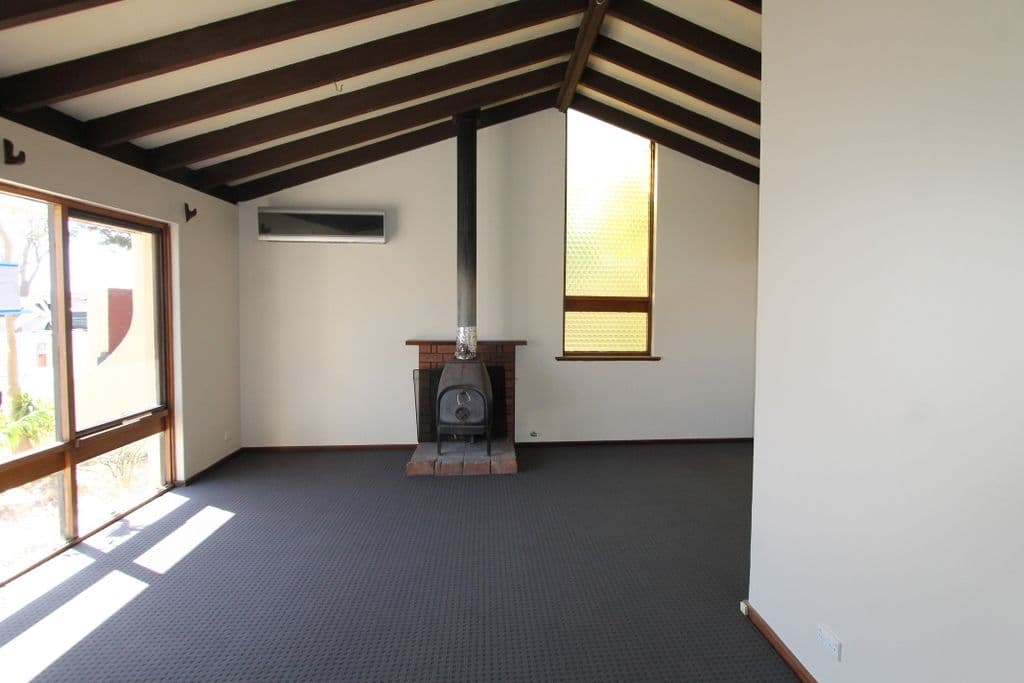 6 Nyara Crescent, CRAIGIE WA 6025, Craigie - Thumbnail 3