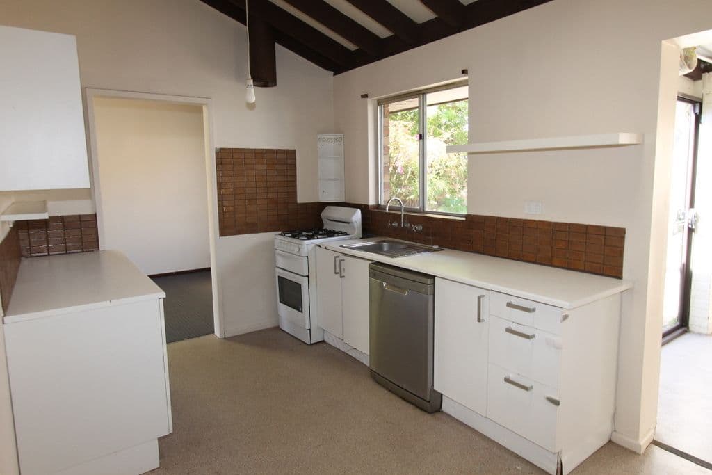 6 Nyara Crescent, CRAIGIE WA 6025, Craigie - Thumbnail 5
