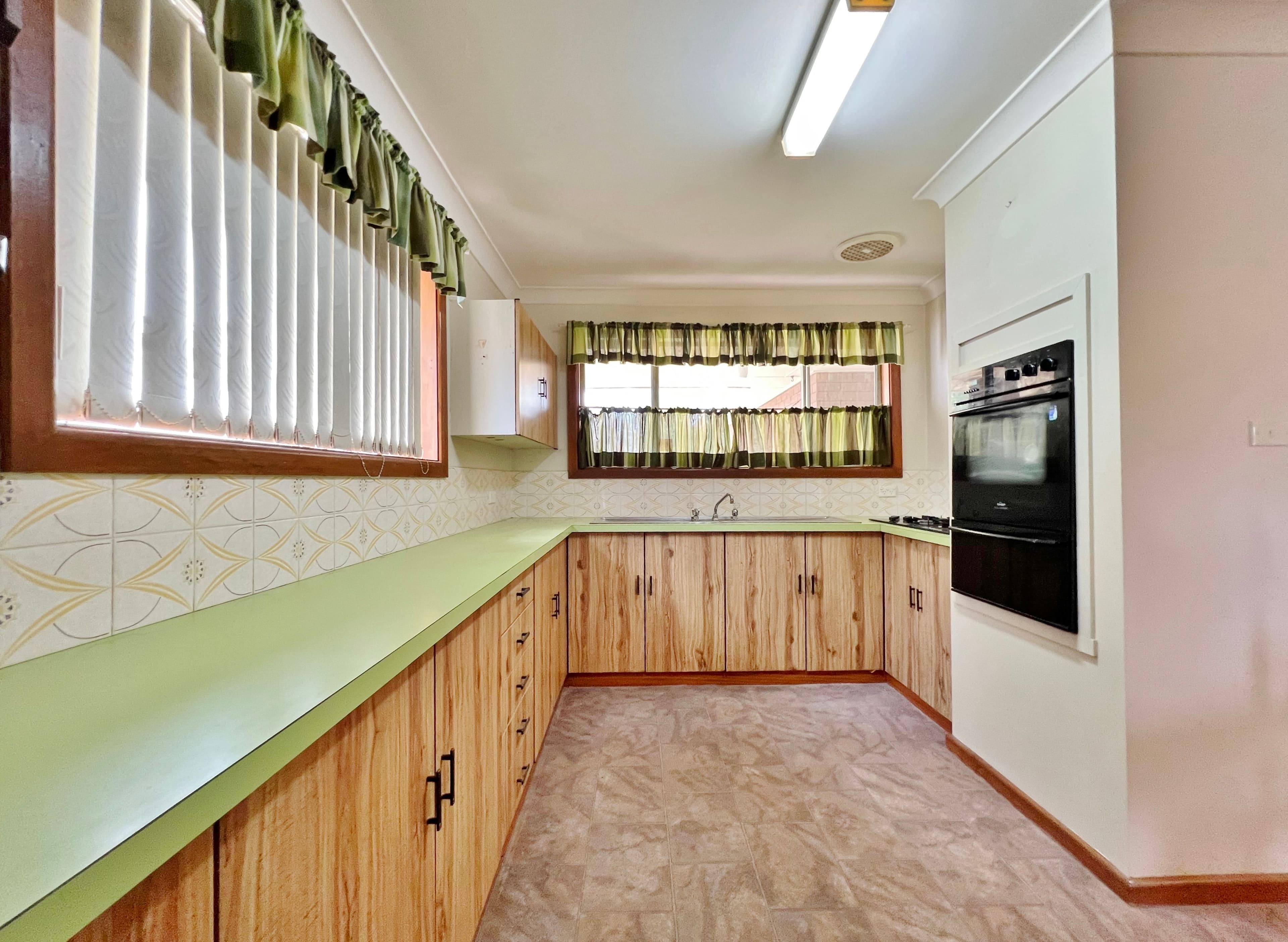 59 William Street, Young NSW 2594, Young - Thumbnail 2