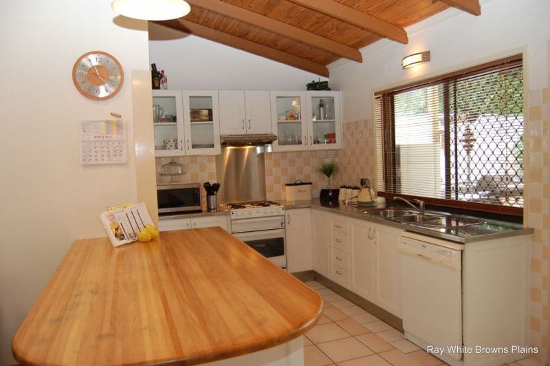 165  Emerald Drive, REGENTS PARK QLD 4118, Regents Park - Thumbnail 4