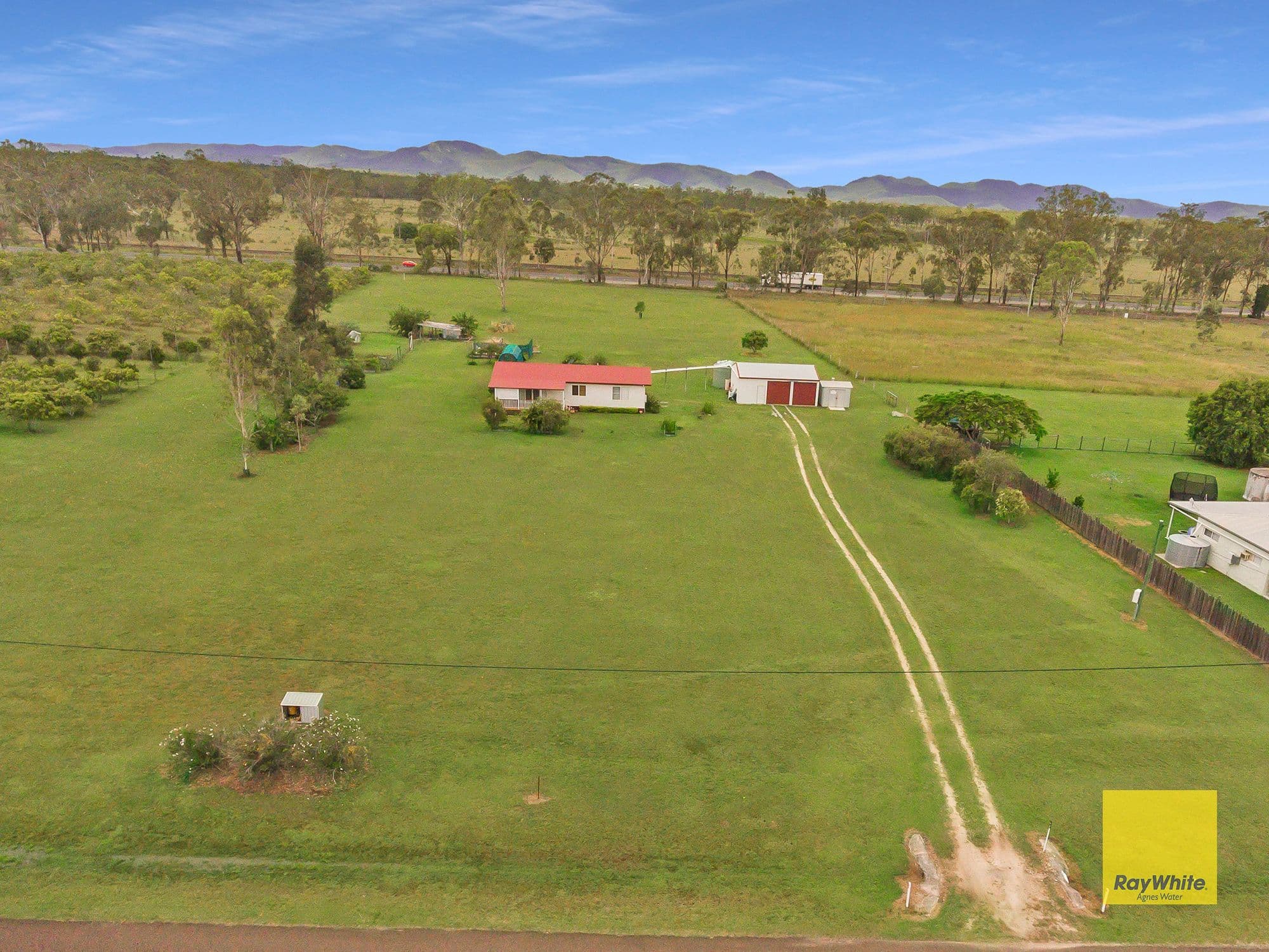 62 Koorawatha Drive, Bororen QLD 4678, Bororen - Thumbnail 2