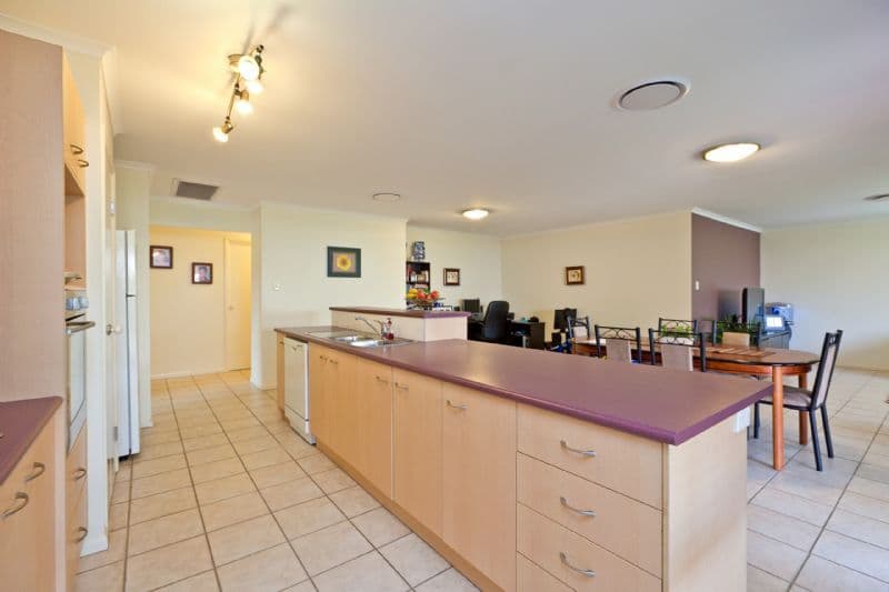 7 Parsonia Court, MOUNT COTTON QLD 4165, Mount Cotton - Thumbnail 7