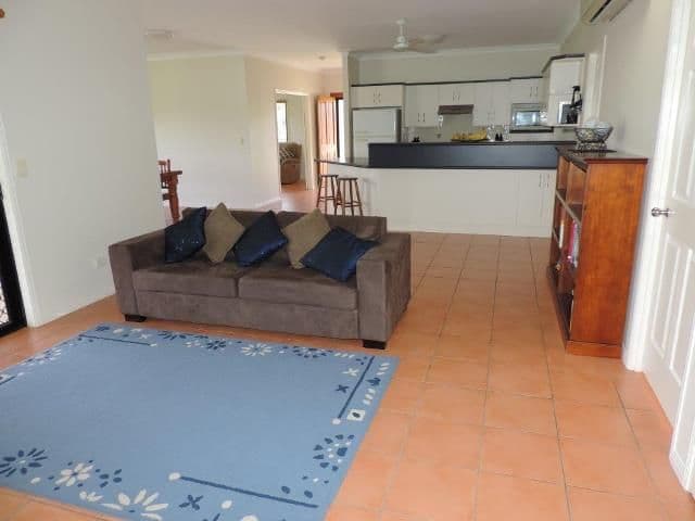 2 Mustang Road, KELSO QLD 4815, Kelso - Thumbnail 7