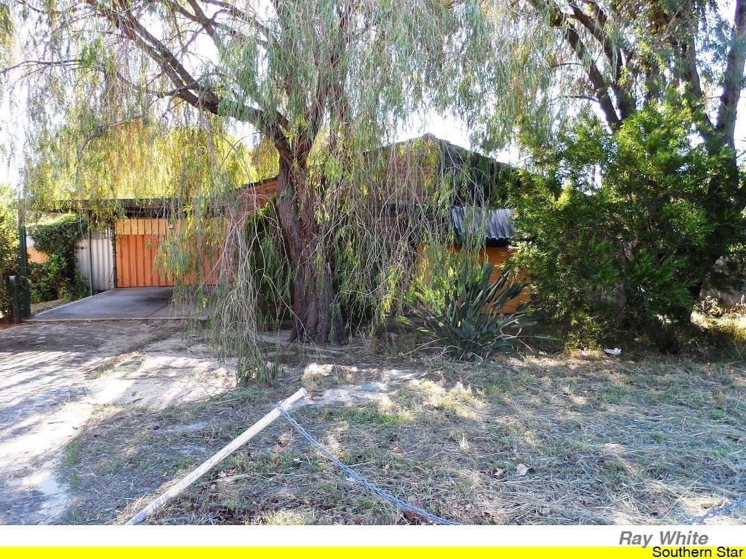 12 Logpine Crescent, Camillo WA 6111, Camillo - Image 1