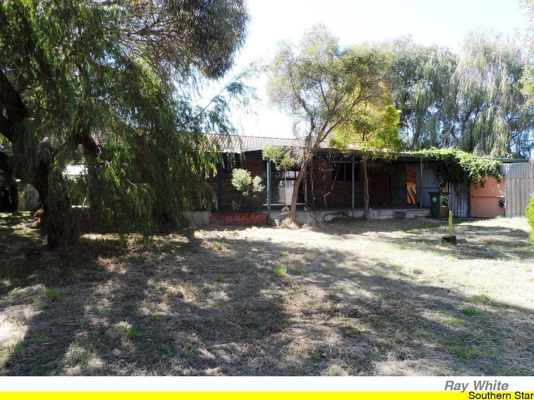 12 Logpine Crescent, Camillo WA 6111, Camillo - Thumbnail 2