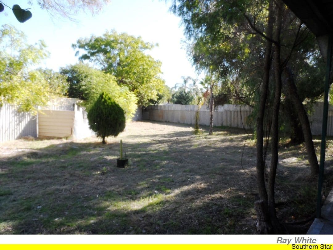 12 Logpine Crescent, Camillo WA 6111, Camillo - Thumbnail 4